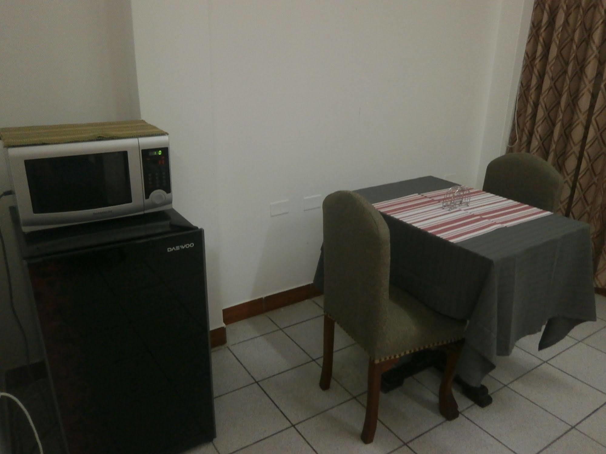 Strenua Santa Maria Suites Trujillo Exteriör bild